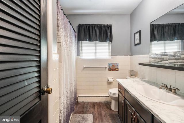 1403 BEVERLY HILLS RD, Coopersburg, PA 18036