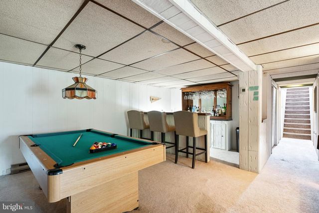 1403 BEVERLY HILLS RD, Coopersburg, PA 18036