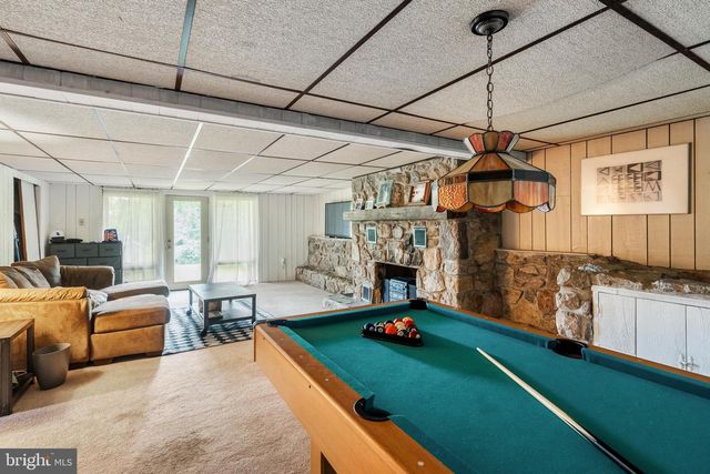 1403 BEVERLY HILLS RD, Coopersburg, PA 18036
