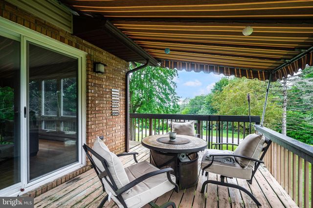 1403 BEVERLY HILLS RD, Coopersburg, PA 18036
