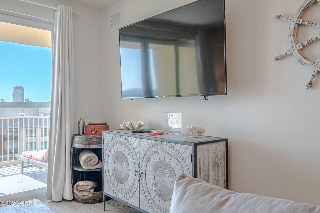 Image 7 of property listing at 15928 Front Beach Road 3-606, Panama City Beach, FL 32413