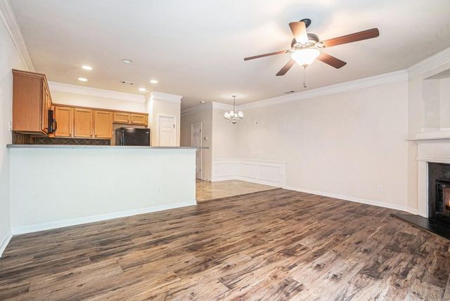 818 Arbor Gate Lane, Lawrenceville, GA 30044