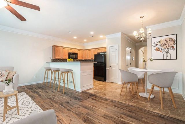 818 Arbor Gate Lane, Lawrenceville, GA 30044