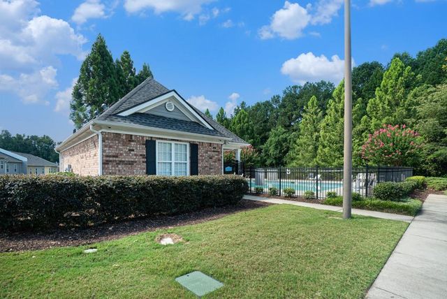 818 Arbor Gate Lane, Lawrenceville, GA 30044