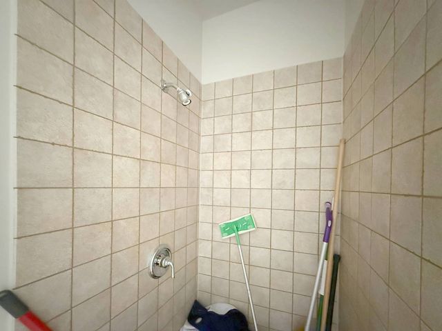 2301 W Belmont Avenue 1, Chicago, IL 60618