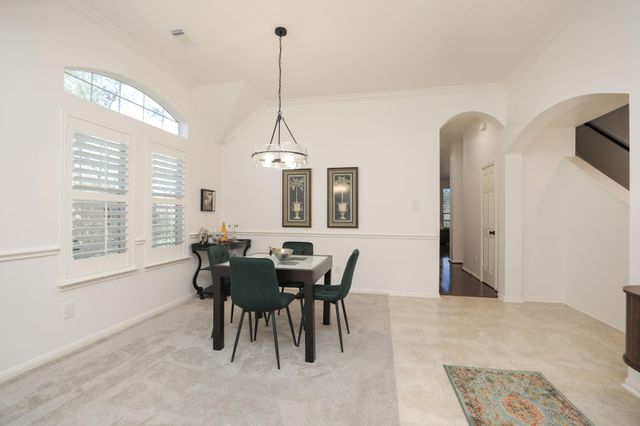 852 Shoal Pointe Lane, League City, TX 77573