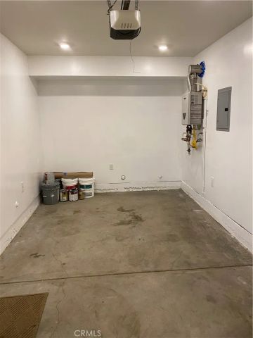 10930 Hartsook Street, North Hollywood, CA 91401