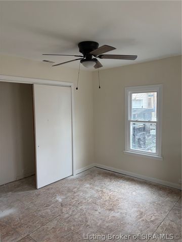 180 Broadway Street, Austin, IN 47102