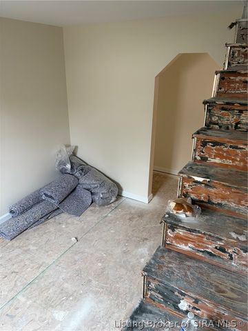 180 Broadway Street, Austin, IN 47102