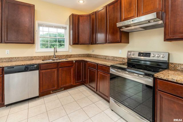 141 Pump Station Road, Makanda, IL 62958