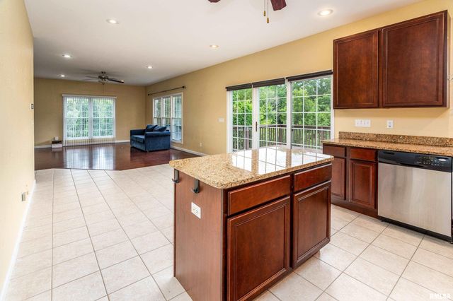 141 Pump Station Road, Makanda, IL 62958