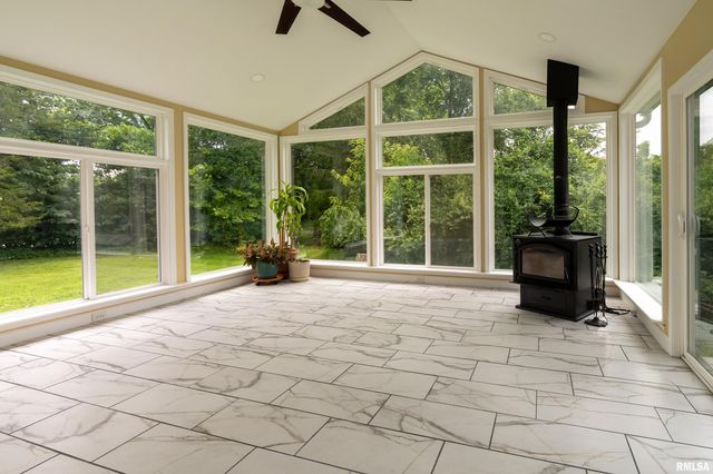 141 Pump Station Road, Makanda, IL 62958