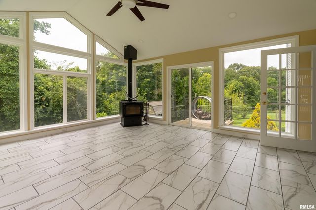 141 Pump Station Road, Makanda, IL 62958