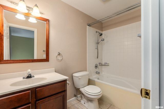 141 Pump Station Road, Makanda, IL 62958