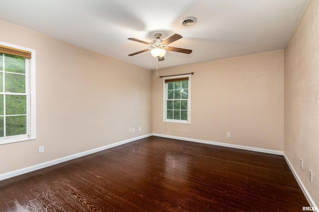 141 Pump Station Road, Makanda, IL 62958