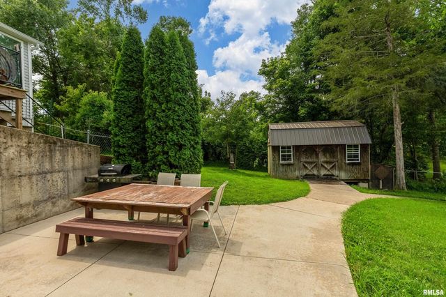 141 Pump Station Road, Makanda, IL 62958