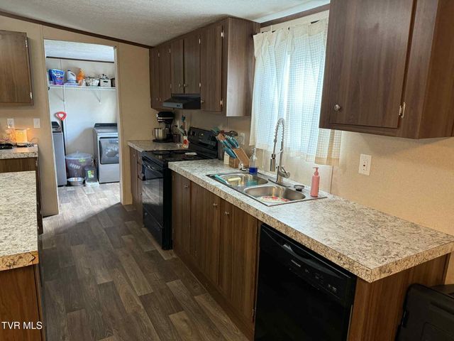 240 Cherry Tree Drive, Dryden, VA 24243