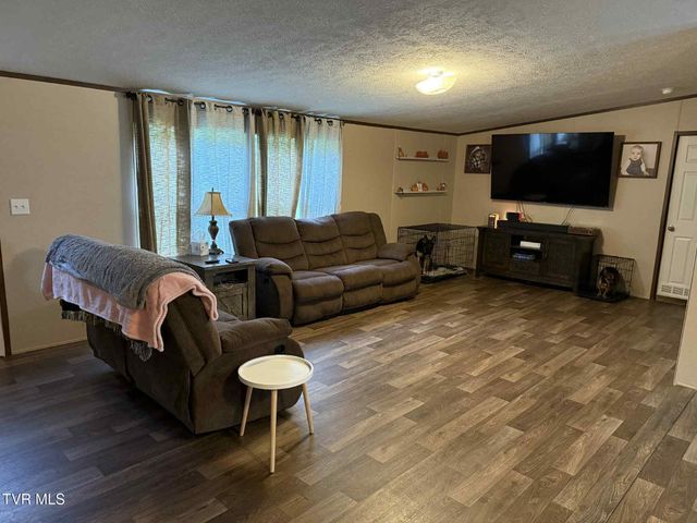 240 Cherry Tree Drive, Dryden, VA 24243