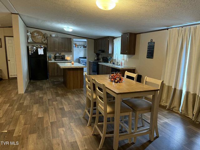 240 Cherry Tree Drive, Dryden, VA 24243