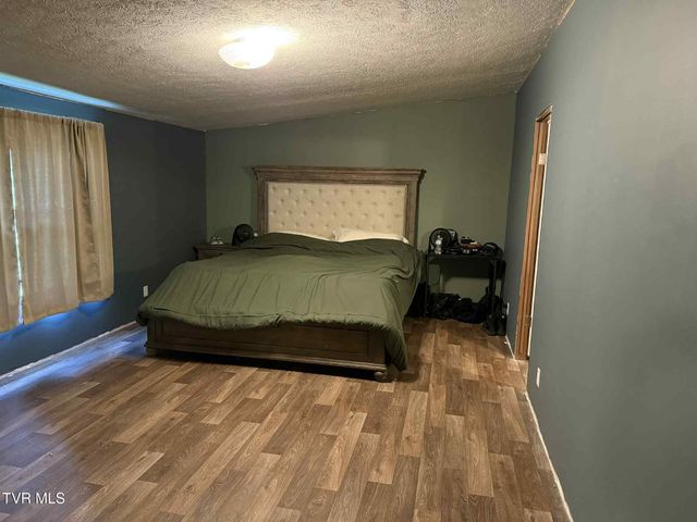 240 Cherry Tree Drive, Dryden, VA 24243