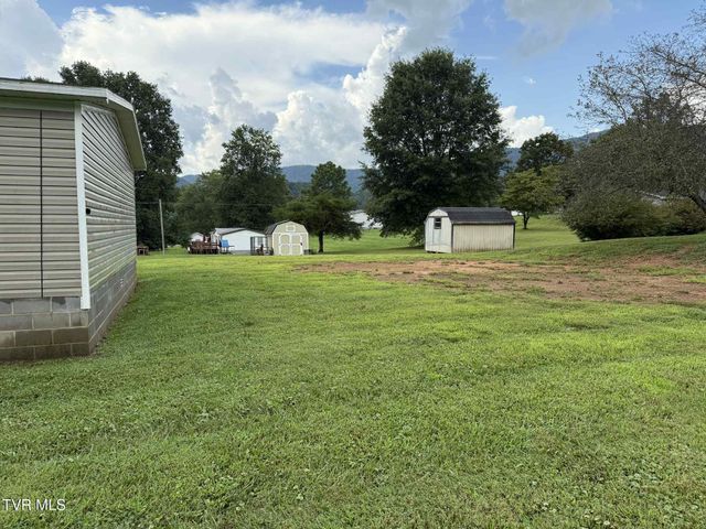 240 Cherry Tree Drive, Dryden, VA 24243