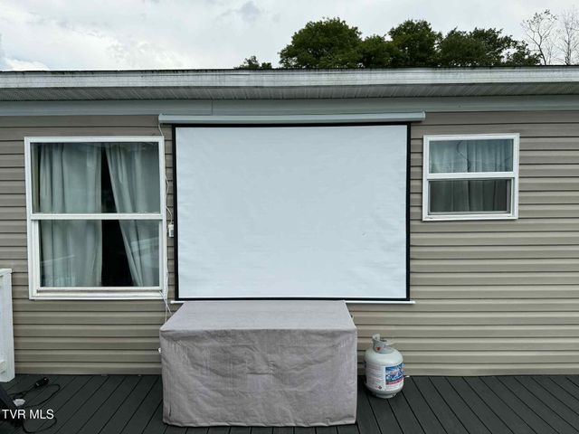 240 Cherry Tree Drive, Dryden, VA 24243