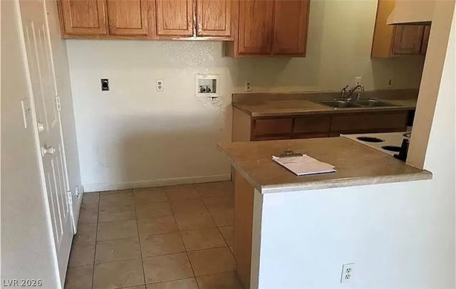 3258 GLENHURST Drive, Las Vegas, NV 89121