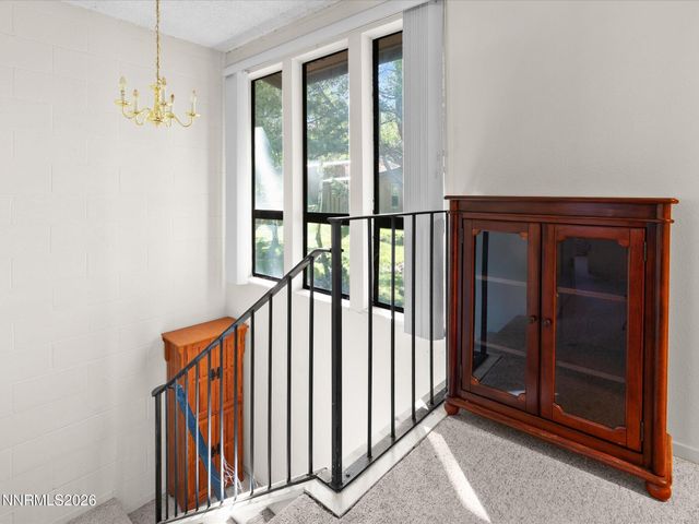 121 Lake Glen Drive, Carson City, NV 89703