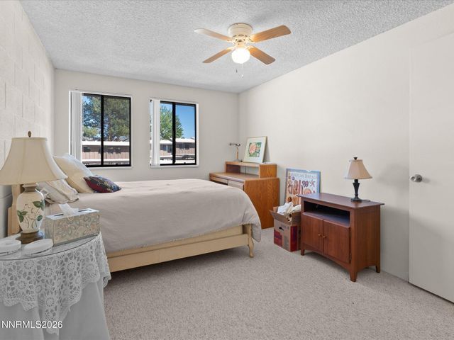 121 Lake Glen Drive, Carson City, NV 89703