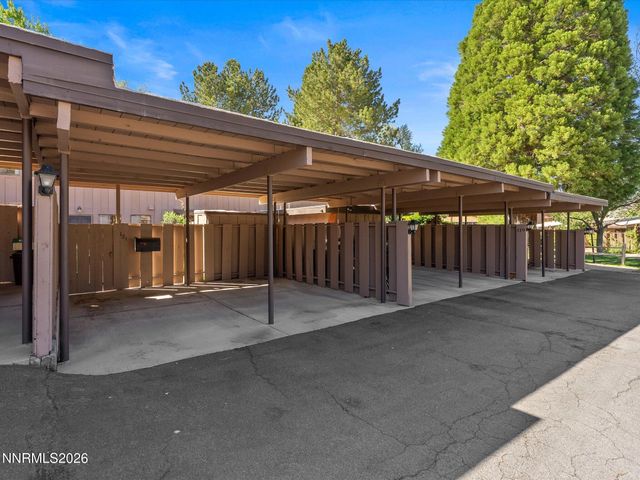 121 Lake Glen Drive, Carson City, NV 89703