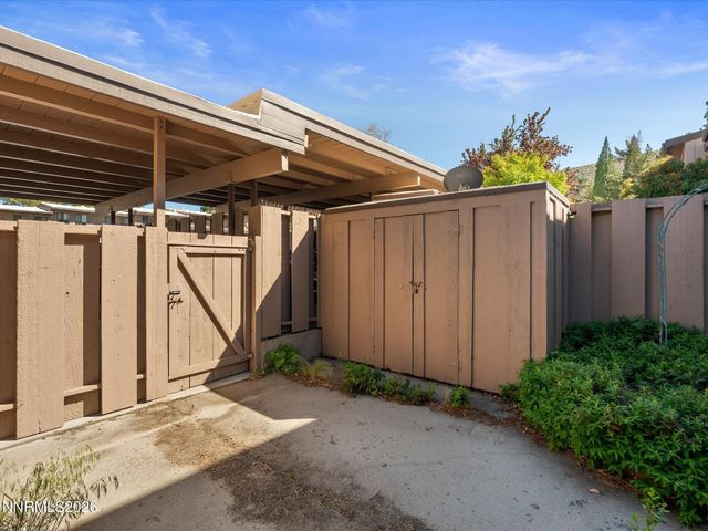 121 Lake Glen Drive, Carson City, NV 89703