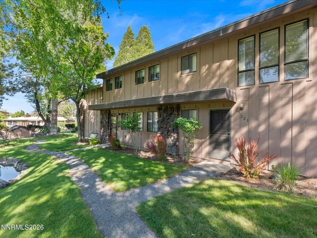 121 Lake Glen Drive, Carson City, NV 89703