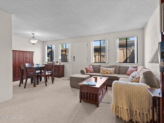 121 Lake Glen Drive, Carson City, NV 89703