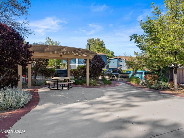 121 Lake Glen Drive, Carson City, NV 89703