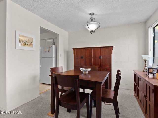 121 Lake Glen Drive, Carson City, NV 89703