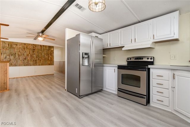 19621 N Tamiami TRL 5, North Fort Myers, FL 33903