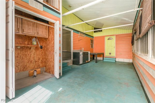 19621 N Tamiami TRL 5, North Fort Myers, FL 33903