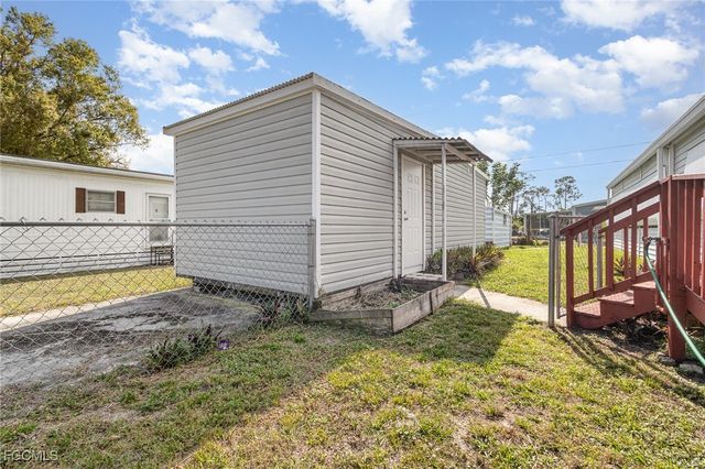 19621 N Tamiami TRL 5, North Fort Myers, FL 33903