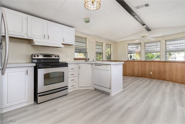 19621 N Tamiami TRL 5, North Fort Myers, FL 33903