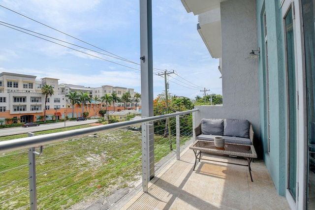 185 NE 4th Avenue 210, Delray Beach, FL 33483