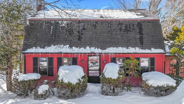 40 Meditation Lane, Atkinson, NH 03811