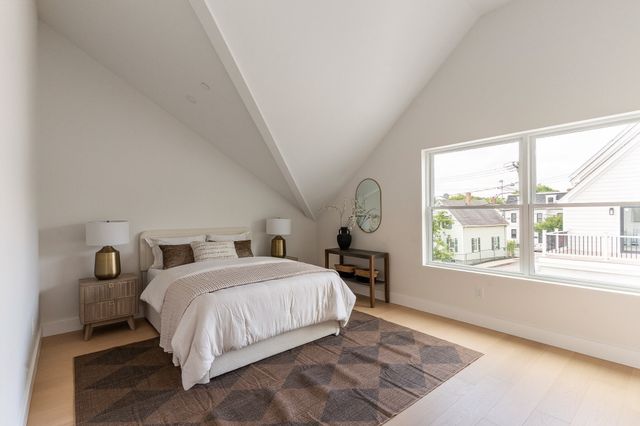 60 Franklin St 3, Somerville, MA 02145