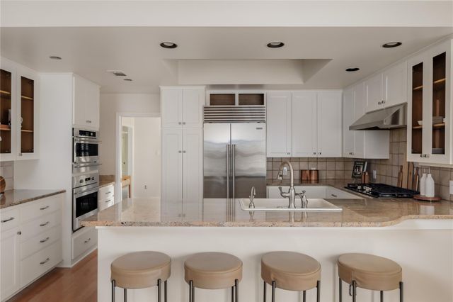 4822 Twin Valley DR, Austin, TX 78731