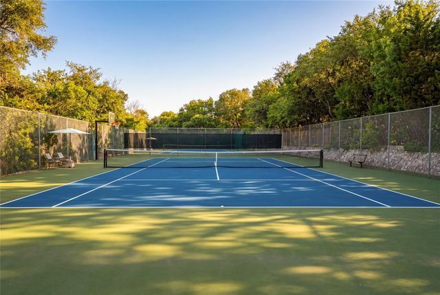 4822 Twin Valley DR, Austin, TX 78731