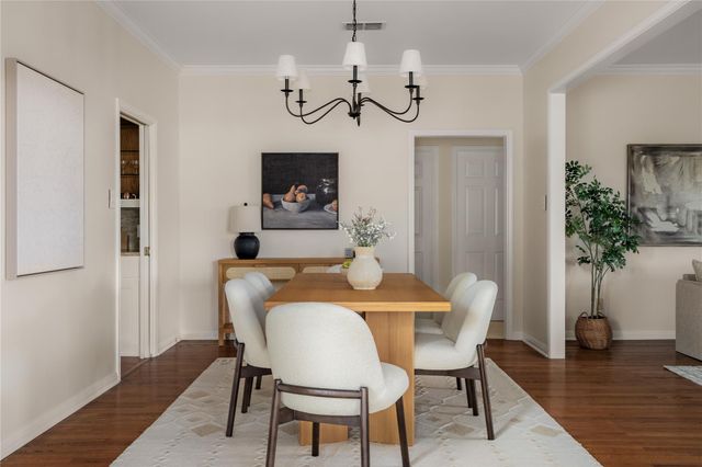 4822 Twin Valley DR, Austin, TX 78731