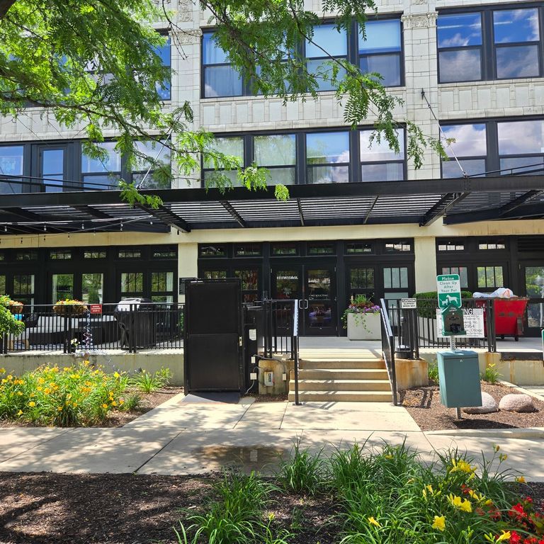Image 1 of property listing at 1111 W 15TH Street 228, Chicago, IL 60608