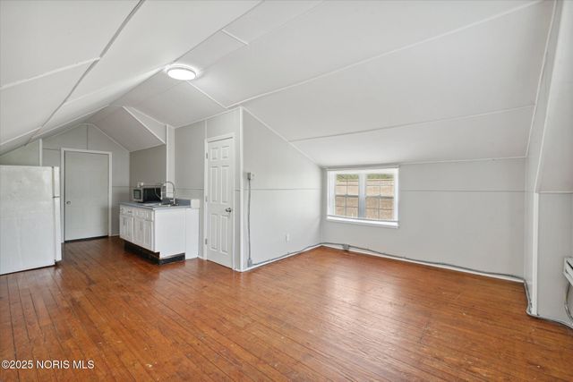 2140 Wyndhurst Road, Toledo, OH 43607