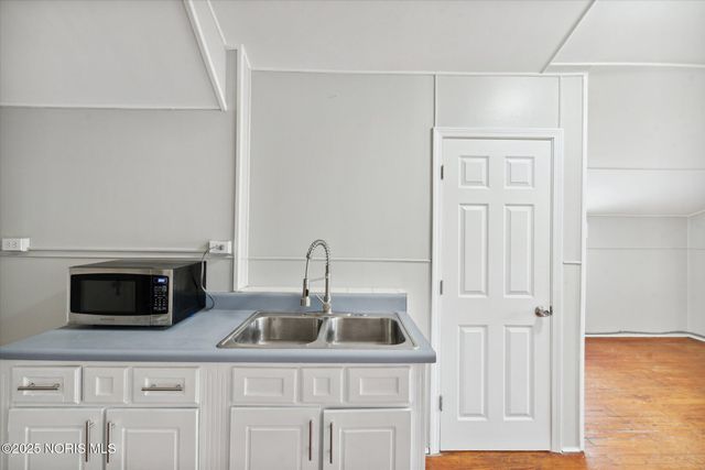 2140 Wyndhurst Road, Toledo, OH 43607