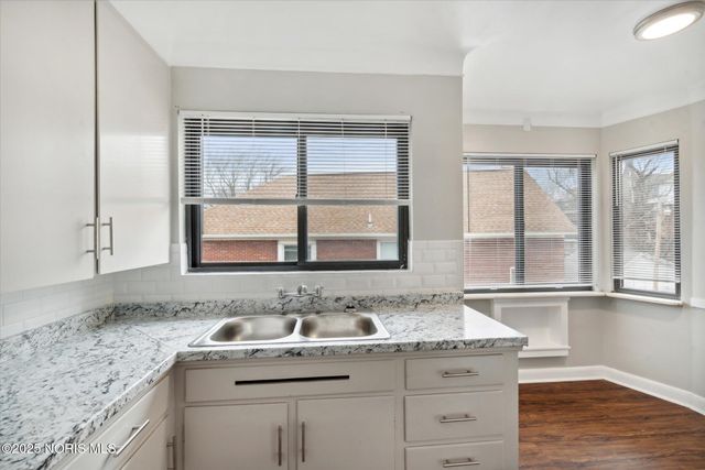 2140 Wyndhurst Road, Toledo, OH 43607