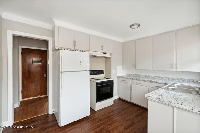 2140 Wyndhurst Road, Toledo, OH 43607